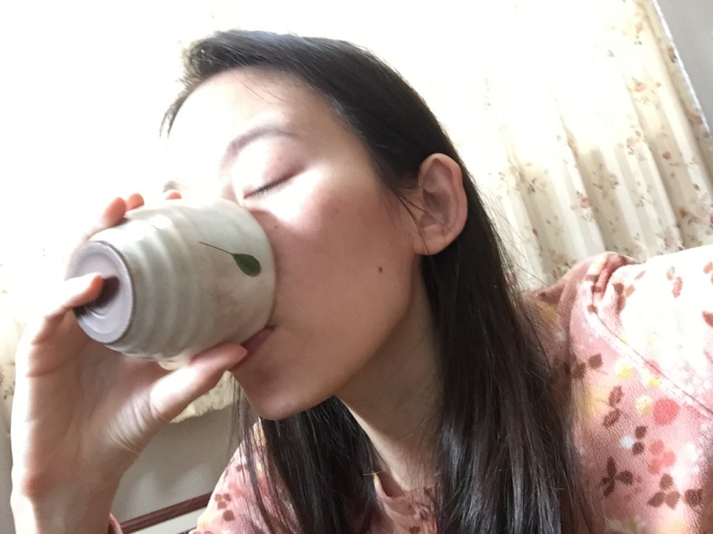 部屋着はユニクロのフリースです