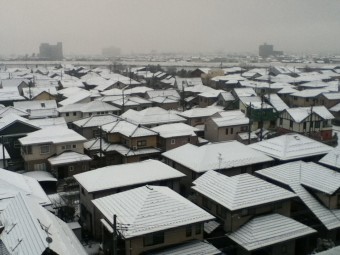 積雪の住宅街