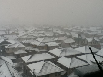 三月なのに雪景色