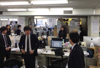 営業部朝礼1