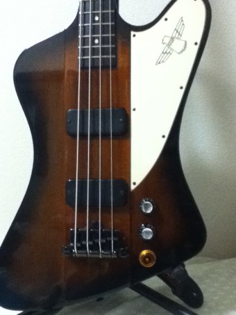 トーンのノブを交換してます