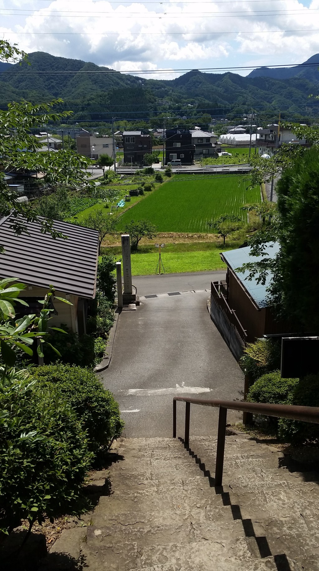 大慈寺 その3 ここで、同じく聖地巡礼をしている若い子に、カメラマン頼まれましたw