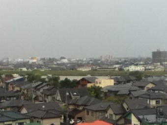 もちろんな～んも見えません