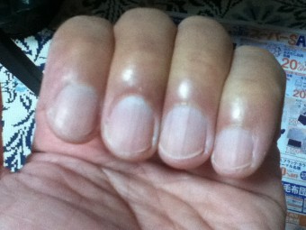 薬指がチョット長いかな