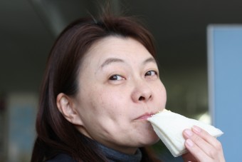 そりゃこうやってパンばかり食べていたらそりゃね。